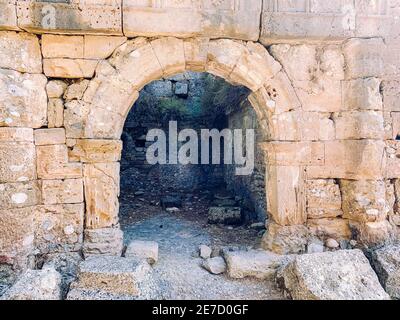 Touristenroute, Ruinen der antiken Stadt Seleucia in der Provinz Antalya, Türkei. Stockfoto