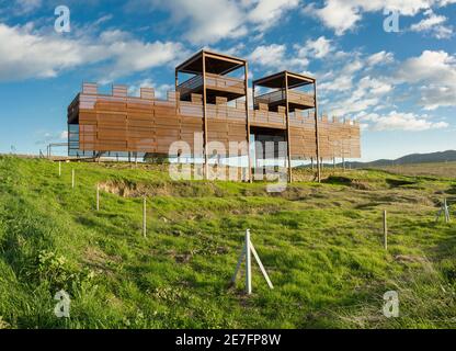 Porta Principalis Sinistra mit Doppelgraben aus dem Felsen gegraben. Caceres el Viejo Römisches Lager, Extremadura, Spanien Stockfoto