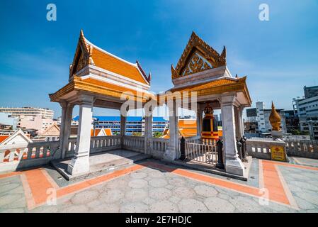 Architektonische Elemente des Tempels des Goldenen Buddha in Bangkok, Thailand Stockfoto