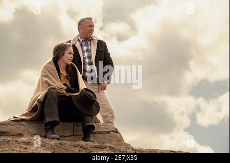 KEVIN COSTNER und DIANE LANE in LIESSEN IHN GEHEN (2020), Regie THOMAS BEZUCHA. Bild: Mazur / Kaplan Company / Album Stockfoto