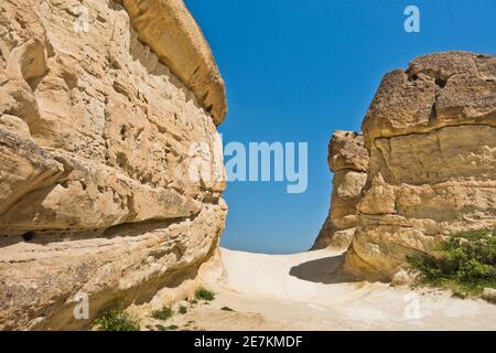 Detail von herrlichen Steinstrukturen und in der Nähe von Goreme, Kappadokien, Anatolien, Türkei Stockfoto