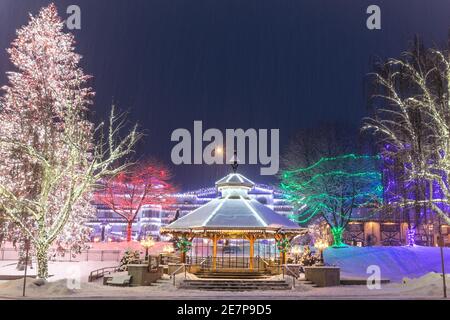 Urlaub Lichter und Schnee in Leavenworth Washington Stockfoto