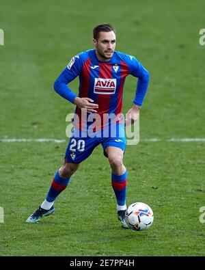 Eibar, Spanien. Januar 2021, 30. Roberto Antonio Correa von SD Eibar in Aktion während des La Liga-Spiels zwischen SD Eibar und Sevilla FC im Ipurua Stadion gespielt. Kredit: Ion Alcoba/Capturasport/Alamy Live Nachrichten Stockfoto