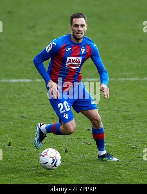 Eibar, Spanien. Januar 2021, 30. Roberto Antonio Correa von SD Eibar in Aktion während des La Liga-Spiels zwischen SD Eibar und Sevilla FC im Ipurua Stadion gespielt. Kredit: Ion Alcoba/Capturasport/Alamy Live Nachrichten Stockfoto