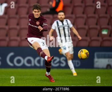 Scottish Championship - Heart of Midlothian / Dunfermline. Tynecastle Park, Edinburgh, Midlothian, Großbritannien. Januar 2021. Hearts ist Gastgeber von Dunfermline bei der Scottish Championship im Tynecastle Park, Edinburgh. Bild zeigt: Hearts' Forward, Euan Henderson, schießt. Kredit: Ian Jacobs/Alamy Live Nachrichten Stockfoto