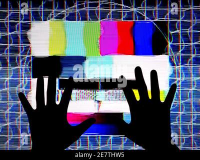 TV-Testmuster erzeugt durch ein Monoskop, TV Static Noise Glitch-Effekt – Original-Foto aus einem alten Fernsehen – Konzept für Ihr Projekt Stockfoto