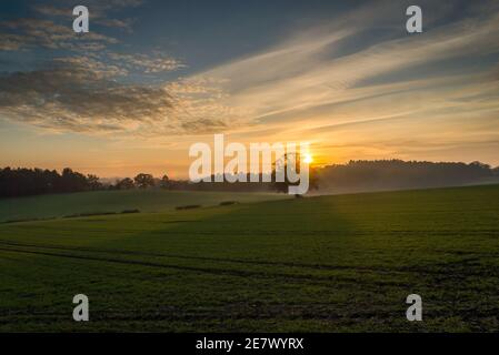 Sonnenuntergang über Newlands Corner, Guilford, Surrey Stockfoto