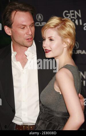 Die Schauspielerin Elisha Cuthbert und Christian Slater besuchen die Premiere von "He was A Quiet man" während des Gen Art Film Festivals, das am 11. April 2007 im Clearview Chelsea West Theater in New York City, NY, USA, stattfand. Foto von Gerald Holubowicz/ABACAPRESS.COM Stockfoto