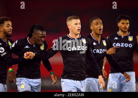 Ross Barkley von Aston Villa feiert das erste Tor ihrer Spieleseite während des Premier League-Spiels im St Mary's Stadium in Southampton. Bilddatum: Samstag, 30. Januar 2021. Stockfoto