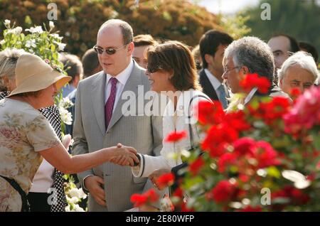 Fürst Albert II. Von Monaco und seine Schwester Prinzessin Caroline von Hannover nehmen am 12. Mai 2007 am 40. Internationalen Wettbewerb der Buns in Monaco Teil. Foto von Nebinger-Orban/ABACAPRESS.COM Stockfoto