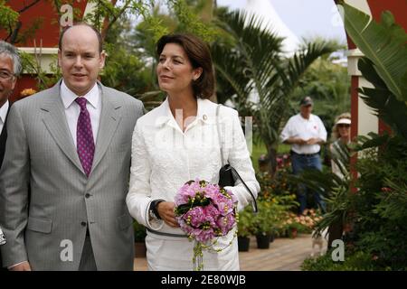 Fürst Albert II. Von Monaco und seine Schwester Prinzessin Caroline von Hannover nehmen am 12. Mai 2007 am 40. Internationalen Wettbewerb der Buns in Monaco Teil. Foto von Nebinger-Orban/ABACAPRESS.COM Stockfoto