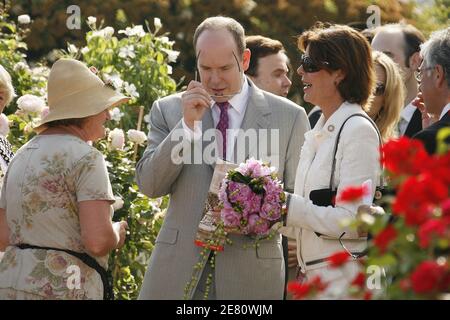 Fürst Albert II. Von Monaco und seine Schwester Prinzessin Caroline von Hannover nehmen am 12. Mai 2007 am 40. Internationalen Wettbewerb der Buns in Monaco Teil. Foto von Nebinger-Orban/ABACAPRESS.COM Stockfoto