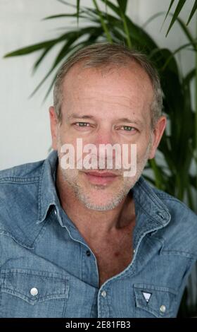 Der französische Schauspieler Pascal Greggory posiert für unseren Fotografen am 23. Mai 2007 auf dem Noga Hilton Rooftop in Cannes, um für seinen Film 'La France' von Serge Bozon zu werben, der während der 60. Filmfestspiele von Cannes auf der 'Quinzaine des Realizateurs' präsentiert wurde. Foto von Denis Guignebourg/ABACAPRESS.COM Stockfoto