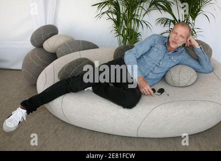 Der französische Schauspieler Pascal Greggory posiert für unseren Fotografen am 23. Mai 2007 auf dem Noga Hilton Rooftop in Cannes, um für seinen Film 'La France' von Serge Bozon zu werben, der während der 60. Filmfestspiele von Cannes auf der 'Quinzaine des Realizateurs' präsentiert wurde. Foto von Denis Guignebourg/ABACAPRESS.COM Stockfoto