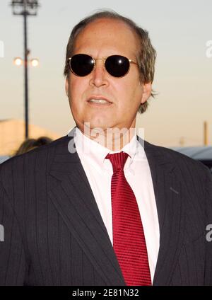 Schauspieler Chevy Chase besucht den Brittania Ball auf dem Queen Elizabeth 2 Kreuzfahrtschiff am Brooklyn Cruise Terminal in Red Hook Brooklyn am Donnerstag, 24. Mai 2007 in New York. Foto von Donna ward/ABACAPRESS.COM Stockfoto