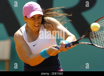 Die französische Marion Bartoli besiegt die französische Aravane Rezai, die am 29. Mai 2007 in der Roland Garros Arena in Paris, Frankreich, mit 6:4:6-2 besiegt wurde. Foto Nicolas Gouhier/Cameleon/ABACAPRESS.COM Stockfoto