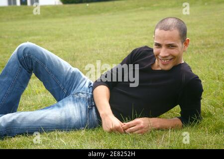 Steevy Boulay posiert am 2. Juni 2007 zum 20. Geburtstag des Futuroscope in Poitiers, Frankreich. Foto von Mousse/ABACAPRESS.COM Stockfoto