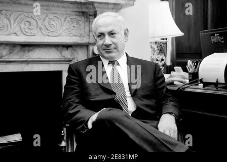 Der ehemalige israelische Premierminister Benjamin Netanjahu auf dem Capitol Hill, Juni 21 2007 in Washington, DC, USA. Netanjahu ist in seiner Eigenschaft als Vorsitzender der israelischen Likud-Partei Oppositionsführer. Foto von Olivier Douliery/ABACAPRESS.COM Stockfoto