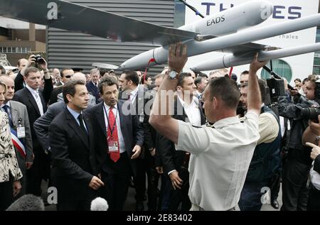 Nicolas Sarkozy besucht die 47. Paris Air Show Stockfoto