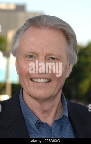 'Jon Voight nimmt an der Premiere von Paramount Pictures ''Transformers'' im Mann Village Theater in Westwood, Los Angeles, USA, am 27. Juni 2007 Teil. Foto von Lionel Hahn/ABACAPRESS.COM' Stockfoto