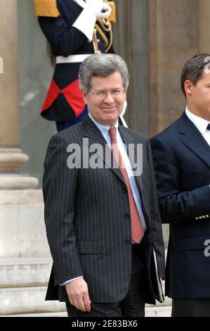 Jean-David Levitte, diplomatischer Berater des französischen Präsidenten Nicolas Sarkozy beim Besuch des palästinensischen Präsidenten Mahmoud Abbas im Elysee-Palast in Paris am 29. Juni 2007. Foto von Ammar Abd Rabbo/ABACAPRESS.COM Stockfoto