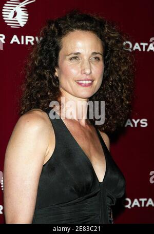 Andie MacDowell bei der Ankunft in der First Class Lounge von Qatar Airways in der Frederick P. Rose Hall - Home of Jazz im Lincoln Center in New York City, NY, um das US-Streckeerweiterungsprogramm zu feiern, das am 28. Juni mit vier wöchentlichen Flügen zwischen Doha, Katar und New York beginnt. USA am 28. Juni 2007. Foto von David Miller/ABACAPRESS.COM Stockfoto