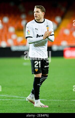 Manu Vallejo aus Valencia beim spanischen Fußballspiel La Liga zwischen Valencia und Elche im Mestalla-Stadion in Aktion.(Endstand; Valencia 1:0 Elche) Stockfoto