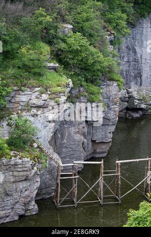 Buky Canyon Sommerlandschaft, Hirskyi Tikych Fluss, Tscherkassy Region, Ukraine. Stockfoto