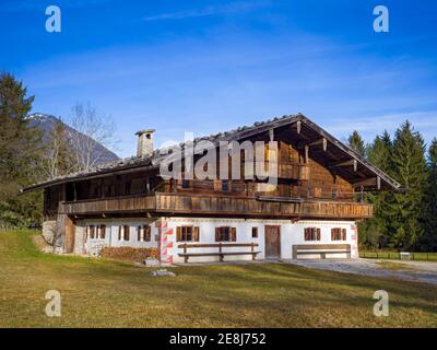 Tiroler Bauernhof im Spätherbst, Museum Tiroler Bauernhöfe, Kramsach, Tirol, Österreich Stockfoto