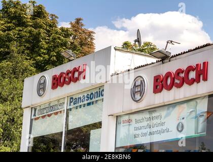 Ankara, Türkei : Bosch Firmenlogo an der Wand. Bosch ist ein multinationales deutsches Engineering- und Elektronikunternehmen Stockfoto