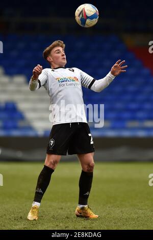 OLDHAM, ENGLAND. 30. JANUAR Aktions-Bild von Robbie Gotts von Salford City während des Sky Bet League 2 Spiels zwischen Oldham Athletic und Salford City im Boundary Park, Oldham am Samstag, 30. Januar 2021. (Quelle: Eddie Garvey, Mi News) Stockfoto