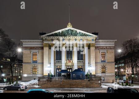 Haus der Estates oder Säätytalo nach dunklem Kruunhaka Bezirk von Helsinki, Finnland Stockfoto