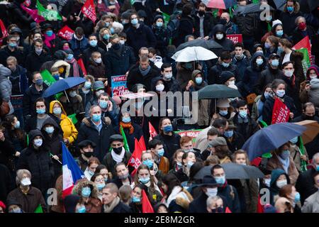 Paris, Frankreich. Januar 2021. Demonstranten bei einer Demonstration gegen das Bioethik-Gesetz und die PMA (assistierte Reproduktionstechnologie - KUNST) für alle, in Paris, Frankreich, am 31. Januar 2021. Foto von Raphael Lafargue/ABACAPRESS.COM Quelle: Abaca Press/Alamy Live News Stockfoto