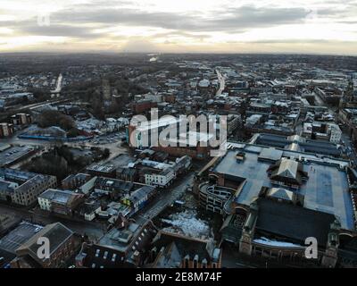 Sonnenaufgang über der Stadt Bolton, Greater Manchester, Großbritannien. 04.01.21 Stockfoto
