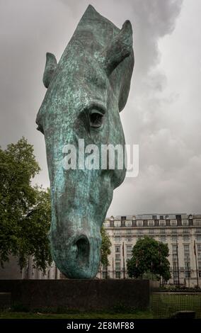 Pferdekopf Statue genannt Stillwasser in der Stadt London, Großbritannien Stockfoto