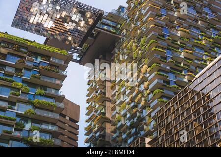 Sydney, Australien - Januar 12 2018: One Central Park ist ein grünes, umweltfreundliches Doppelhochhaus mit gemischter Nutzung im Vorort Chippend von Sydney Stockfoto