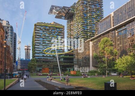 Sydney, Australien - Januar 12 2018: One Central Park ist ein grünes, umweltfreundliches Doppelhochhaus mit gemischter Nutzung im Vorort Chippend von Sydney Stockfoto