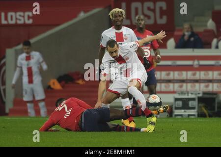 Villeneuve D'Ascq, Frankreich. Januar 2021. Dijon FCO Midfield JORDAN MARIE in Aktion während der französischen Meisterschaft Fußball Ligue 1 Uber isst Lille gegen Dijon FCO im Pierre Mauroy Stadion - Villeneuve d'Ascq.Dritte Welle von COVID-19 in Frankreich : Die französische Regierung hat eine Ausgangssperre um 18.00 Uhr beschlossen, sowie alle Sportveranstaltungen werden ohne Zuschauer gespielt werden, bis auf weiteres.Lille OSC gewann 1:0 Credit: Pierre Stevenin/ZUMA Wire/Alamy Live News Stockfoto
