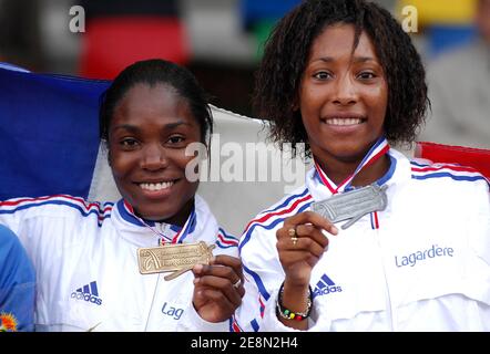 Die französische Manuela Galtier gewinnt die Goldmedaille und Eloyse Lesueur gewinnt die Silbermedaille beim Weitsprung der Frauen bei den Leichtathletik-Junioren-Europameisterschaften am 20. Juli 2007 in Hengelo, Niederlande. Foto von Nicolas Gouhier/Cameleon/ABACAPRESS.COM Stockfoto