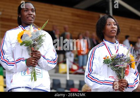 Die französische Manuela Galtier gewinnt die Goldmedaille und Eloyse Lesueur gewinnt die Silbermedaille beim Weitsprung der Frauen bei den Leichtathletik-Junioren-Europameisterschaften am 20. Juli 2007 in Hengelo, Niederlande. Foto von Nicolas Gouhier/Cameleon/ABACAPRESS.COM Stockfoto