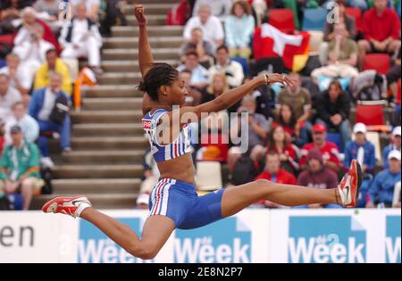 Die französische Manuela Galtier gewinnt die Goldmedaille beim Weitsprung der Frauen bei den Leichtathletik-Junioren-Europameisterschaften am 20. Juli 2007 in Hengelo, Niederlande. Foto von Nicolas Gouhier/Cameleon/ABACAPRESS.COM Stockfoto