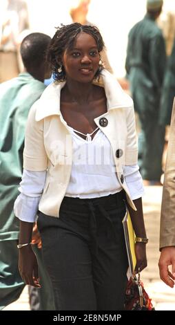 Der für Auswärtige Angelegenheiten und Menschenrechte zuständige Franzose Rama Yade kommt am 26. Juli 2007 im Palais Presidentiel in Dakar, Senegal, an. Foto von Christophe Guibbaud/ABACAPRESS.COM Stockfoto