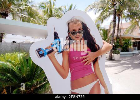 EXKLUSIV-TV-Moderator Jeremy Michalak verbringt seine Sommerferien in Miami Beach, FL, USA am 31. Juli 2007. Foto von Olivier Douliery/ABACAPRESS.COM Stockfoto