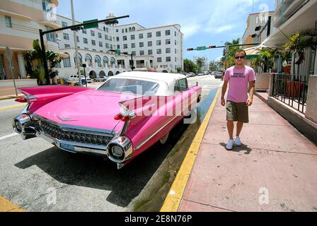 EXKLUSIV-TV-Moderator Jeremy Michalak verbringt seine Sommerferien in Miami Beach, FL, USA am 31. Juli 2007. Foto von Olivier Douliery/ABACAPRESS.COM Stockfoto
