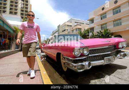 EXKLUSIV-TV-Moderator Jeremy Michalak verbringt seine Sommerferien in Miami Beach, FL, USA am 31. Juli 2007. Foto von Olivier Douliery/ABACAPRESS.COM Stockfoto
