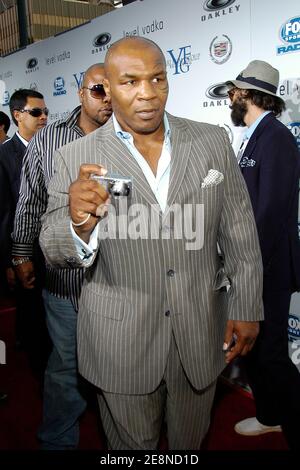 Mike Tyson bei der Premiere von 'Resurrecting the Champ' in Los Angeles am 22. August 2007 im Samuel Goldwyn Theatre in Beverly Hills, CA, USA. Foto von Brian Lindensmith/ABACAPRESS.COM Stockfoto