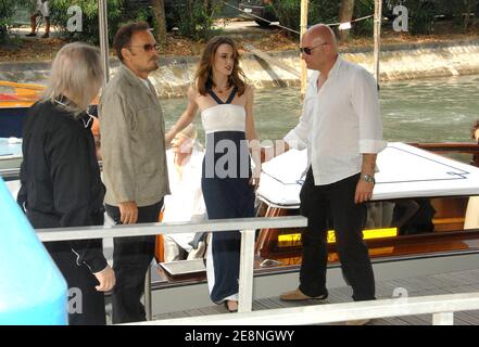 Die britische Schauspielerin Keira Knightley kommt am 29. August 2007 im Casino des Lido an, um an der Pressekonferenz und der Fotokonferenz "Buße" während des 64. Jährlichen Filmfestivals in Venedig, Italien, teilzunehmen. Foto von Charriau-Khayat/ABACAPRESS.COM Stockfoto