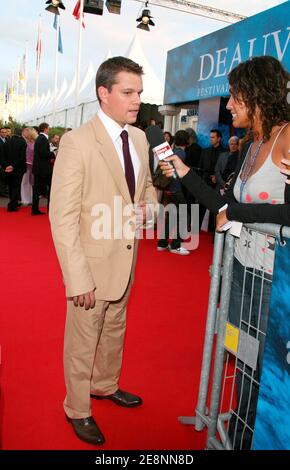 Der US-Schauspieler Matt Damon kommt am 1. September 2007 im internationalen Zentrum von Deauville zur Vorführung von "The Bourne Ultimatum" während des 33. Amerikanischen Filmfestivals in Deauville, Normandie, Frankreich, an. Foto von Denis Guignebourg/ABACAPRESS.COM Stockfoto