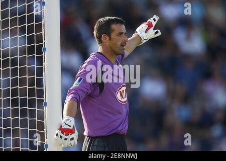 Bordeaux' Torwart Ulrich Rame während des französischen Fußballspiels der ersten Liga, Football Club des Girondins de Bordeaux gegen Association Sportive de Monaco Football in Bordeaux, Frankreich am 1. September 2007. Bordeaux gewann 2:1. Foto von Christian Liewig/ABACAPRESS.COM Stockfoto