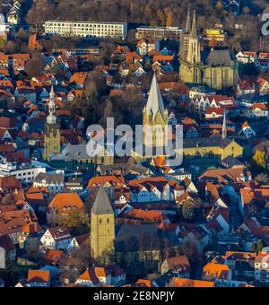 Luftaufnahme, Blick auf die Innenstadt, Altstadt, Lutherische Kirche St. Maria zur Wiese, St. Petri Alde Kerke, St. Patrokli Kathedrale, St. Pauli Kirche, St. Albe Stockfoto